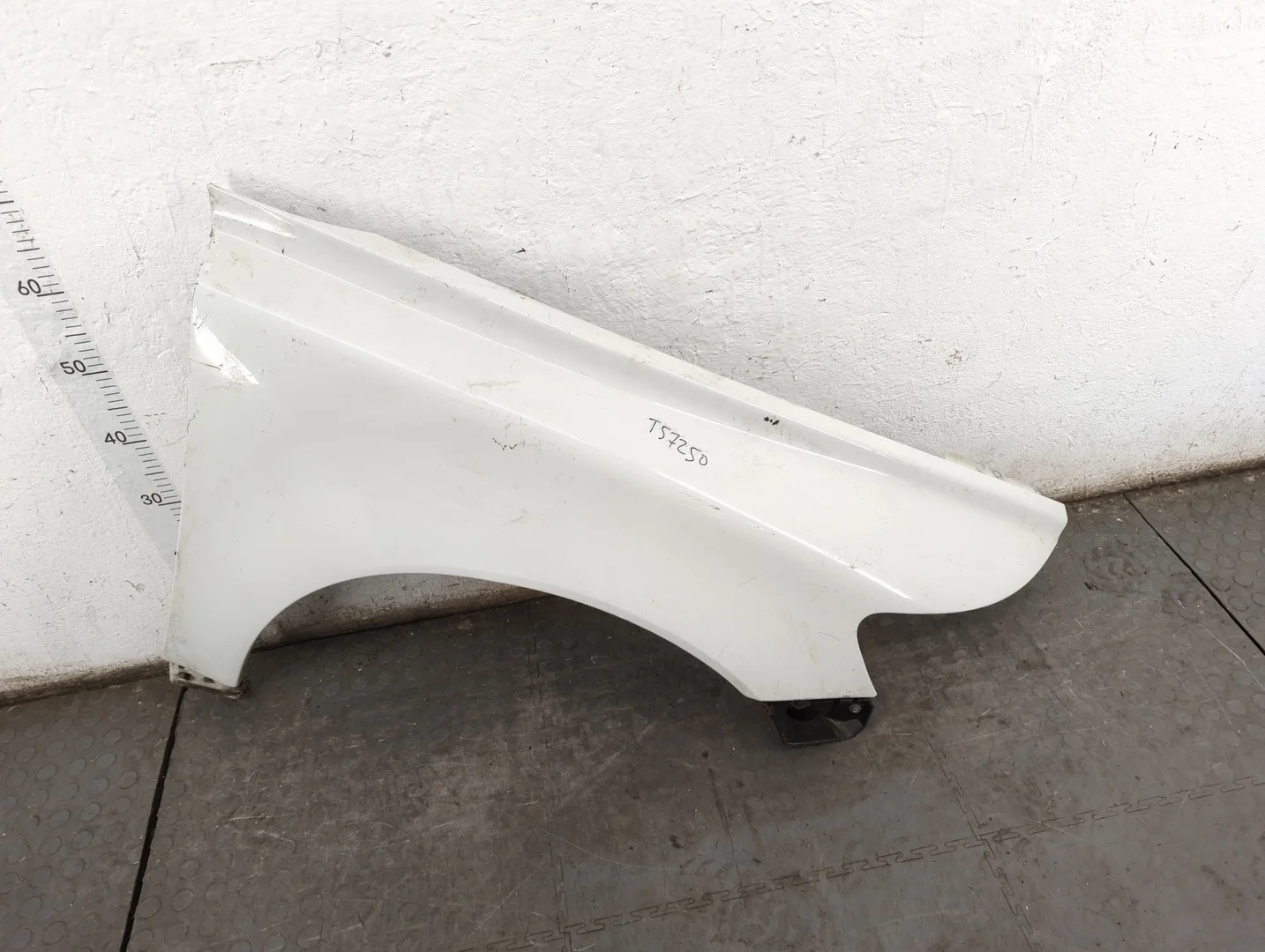 Крыло Volvo S40 2004-2012 Седан КПП 5-ст.мех.(МКПП) B4164S3 Бензин 1.6 л Инжектор