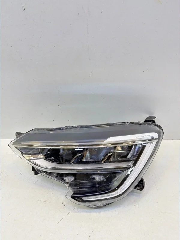 Фара Renault Arkana 2018-2023