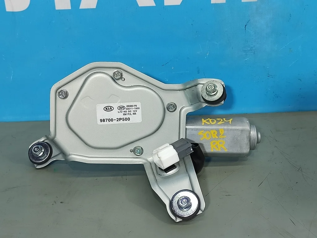 моторчик стеклоочистителя Kia Sorento 2 XM FL 2012-2020  06.10.2012