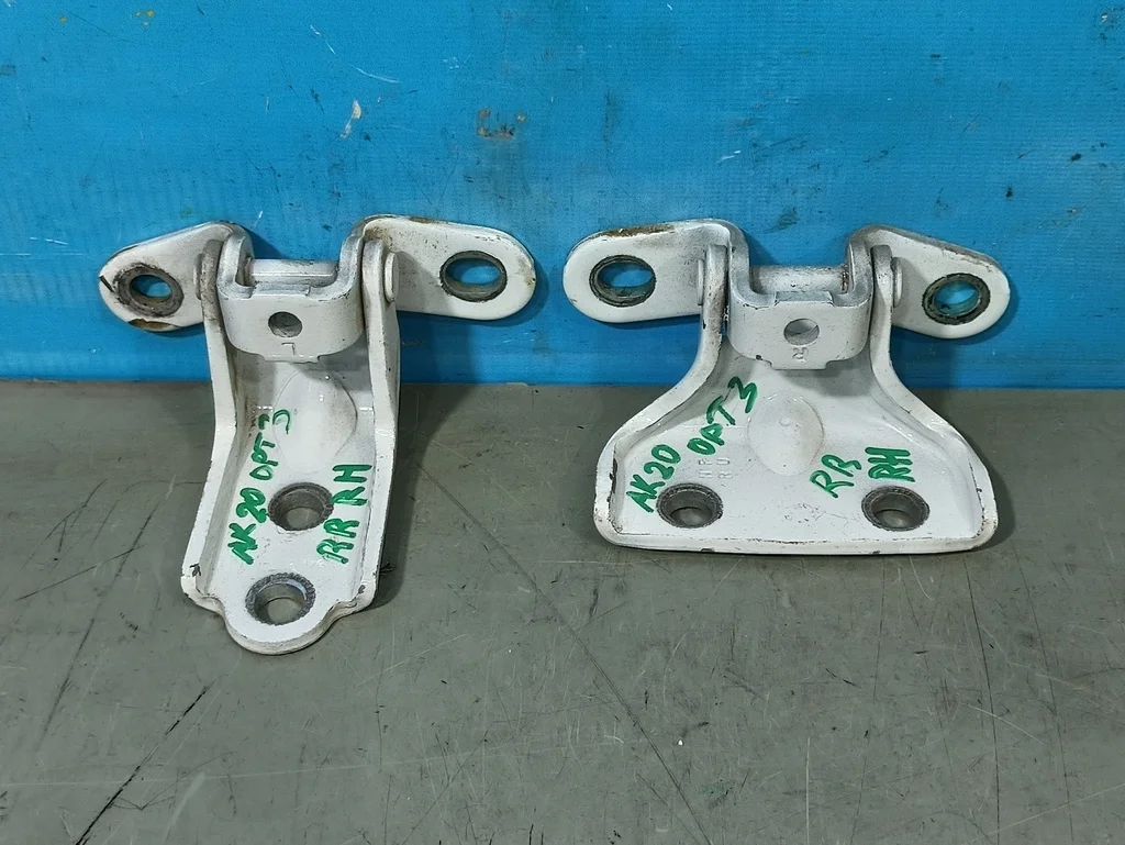 петли двери Kia Optima 3 TF 2010-2013  06.08.2012