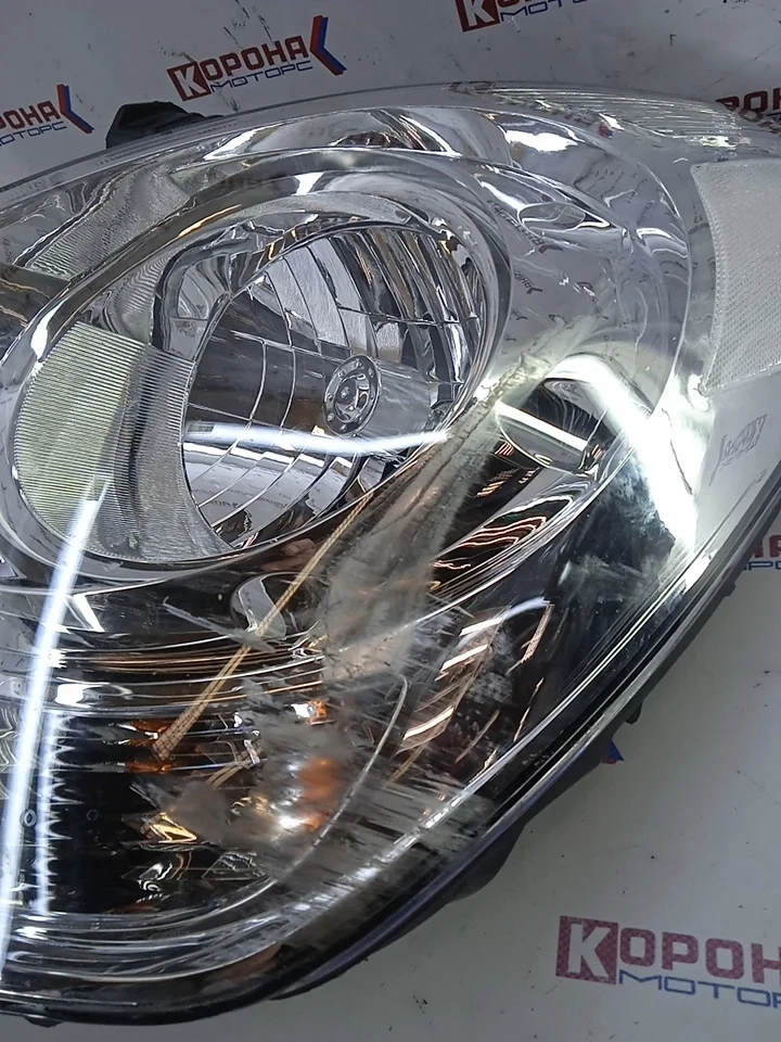 Фара передняя левая Б/У сильная потертость