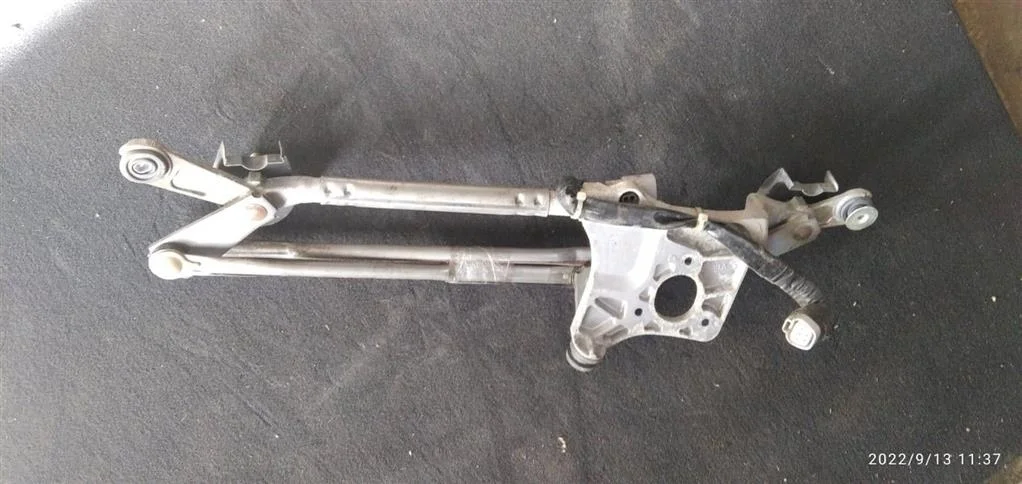 Б.у. трапеция дворников TOYOTA COROLLA ZRE151 TOYOTA COROLLA ZRE151 1ZR-FE 2006-2013