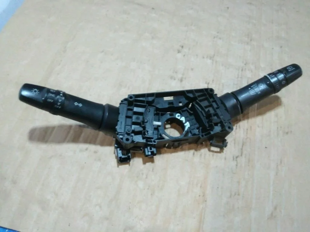 Б.у. подрулевой переключатель MITSUBISHI ASX GA1W MITSUBISHI ASX GA1W  2010-2014