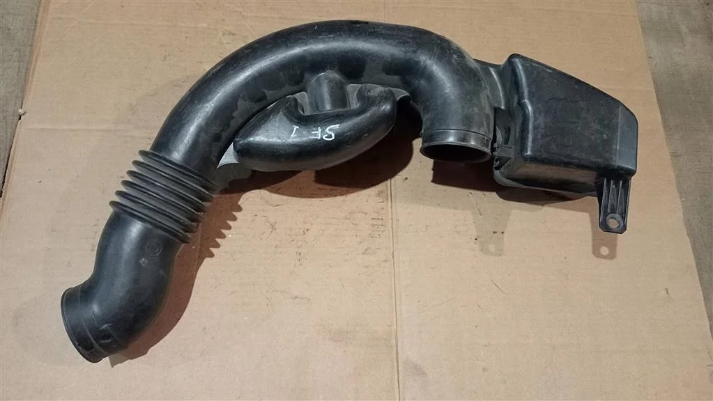 Б.у. патрубок воздушного фильтра SUBARU FORESTER S12 SUBARU FORESTER S12  2010