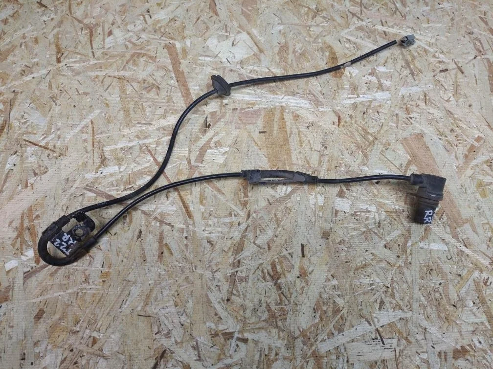 Б.у. датчик abs TOYOTA AVENSIS AZT220 TOYOTA AVENSIS AZT220  1997-2003