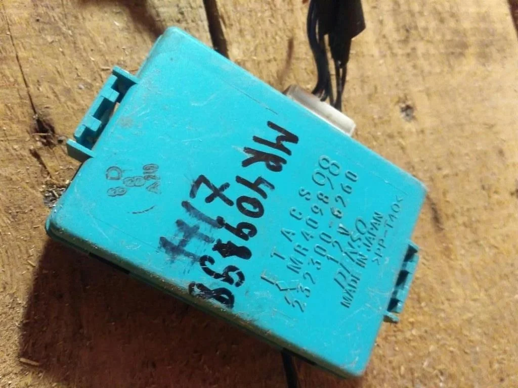 Б.у. блок комфорта MITSUBISHI PAJERO SPORT K96W MITSUBISHI PAJERO SPORT K96W 6G72 1998-2009