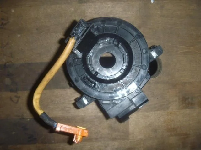 Б.у. шлейф рулевой TOYOTA COROLLA ZRE151 TOYOTA COROLLA ZRE151 1ZRE-FE 2006-2013