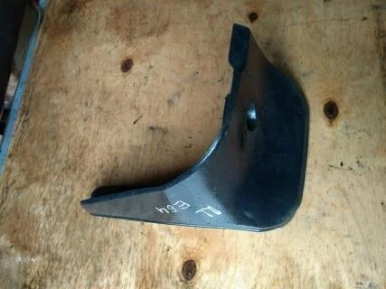 Б.у. брызговик TOYOTA COROLLA ZRE151 TOYOTA COROLLA ZRE151 1ZR-FE 2006-2013