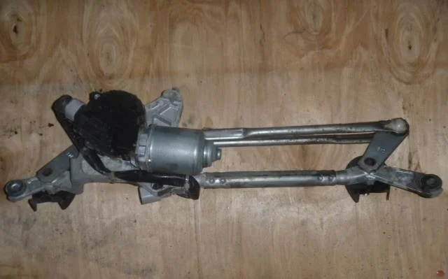 Б.у. трапеция дворников TOYOTA COROLLA ZRE151 TOYOTA COROLLA ZRE151 1ZR-FE 2006-2013