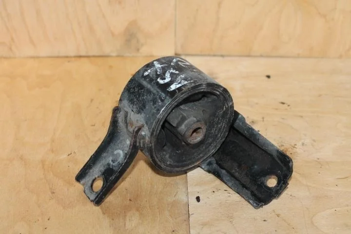 Б.у. опора двигателя MITSUBISHI ASX GA2W MITSUBISHI ASX GA2W 4B10 2012