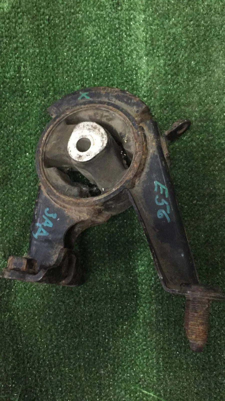 Б.у. опора двигателя TOYOTA COROLLA ZRE151 TOYOTA COROLLA ZRE151 1ZR-FE 2006-2013