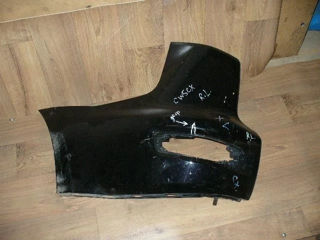 Б.у. клык бампера MITSUBISHI OUTLANDER XL CW5W MITSUBISHI OUTLANDER XL CW5W 4B12 2006-2012