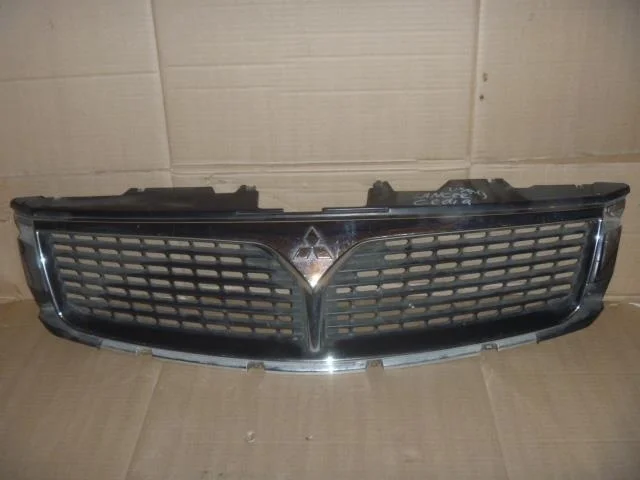 Б.у. решетка радиатора MITSUBISHI LANCER CS5A MITSUBISHI LANCER CS5A 4G93GDI 2004