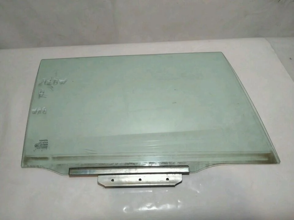 Б.у. стекло двери TOYOTA AVENSIS AZT250 TOYOTA AVENSIS AZT250  2003-2008