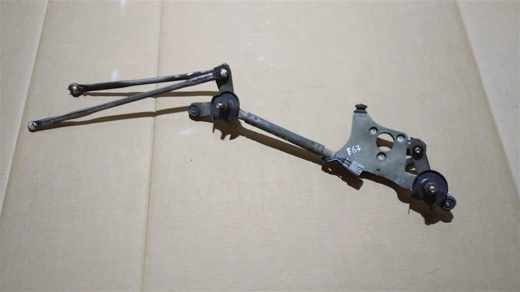 Б.у. трапеция дворников TOYOTA COROLLA ZRE151 TOYOTA COROLLA ZRE151 1ZR-FE 2008