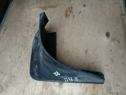 Б.у. брызговик TOYOTA COROLLA ZRE151 TOYOTA COROLLA ZRE151 1ZR-FE 2006-2011