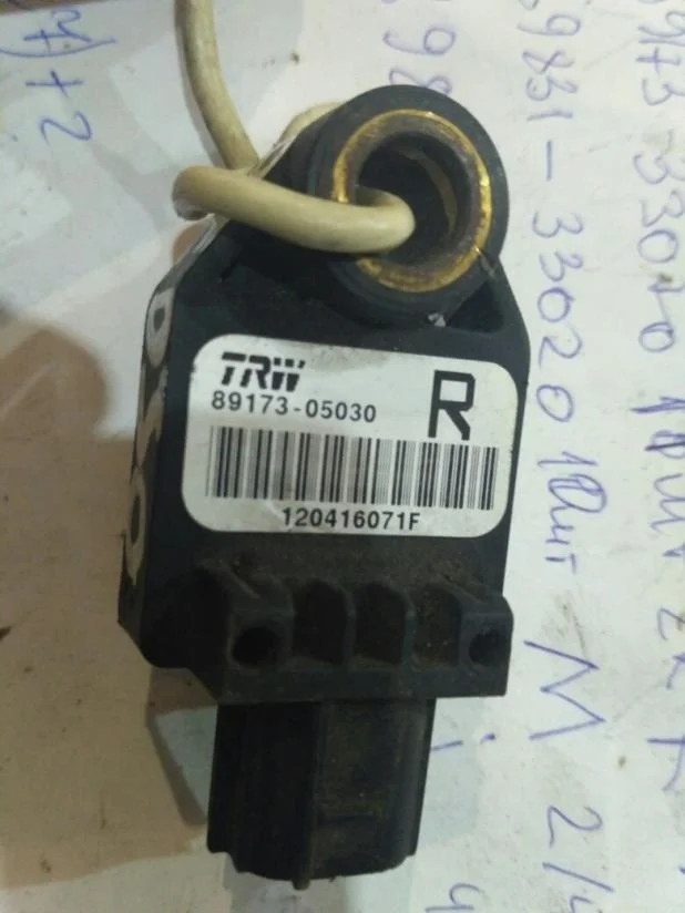 Б.у. датчик удара TOYOTA AVENSIS ZZT251 TOYOTA AVENSIS ZZT251 1AZFSE 2003-2008