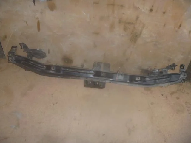 Б.у. усилитель бампера NISSAN TEANA J32 NISSAN TEANA J32 VQ35 2008