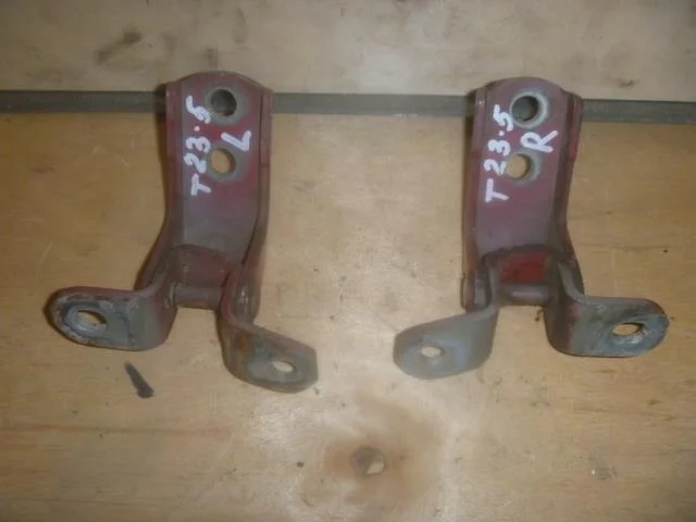 Б.у. петля двери TOYOTA CELICA ZZT230 TOYOTA CELICA ZZT230 1ZZFE 1999-2006