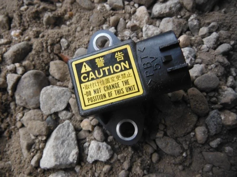 Б.у. датчик курсовой устойчивости NISSAN JUKE F15E NISSAN JUKE F15E HR16 2014