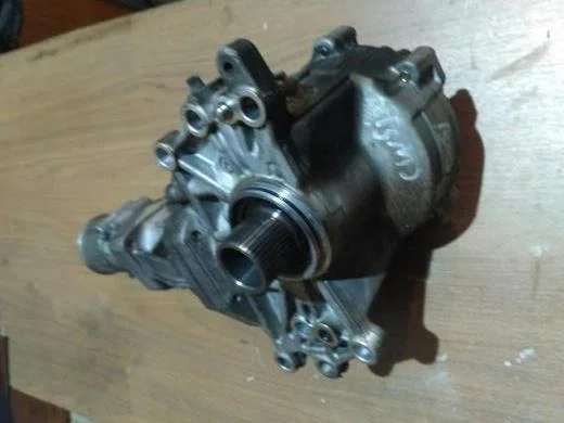 Б.у. раздаточная коробка MITSUBISHI OUTLANDER XL CW5W MITSUBISHI OUTLANDER XL CW5W 4B12 2006