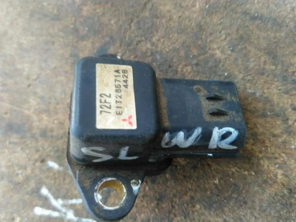 Б.у. датчик абсолютного давления SUZUKI LIANA RH416 SUZUKI LIANA RH416  2001-2008