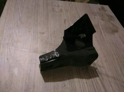 Б.у. кронштейн опоры двигателя MITSUBISHI AIRTREK CU2W MITSUBISHI AIRTREK CU2W 4G63 2002