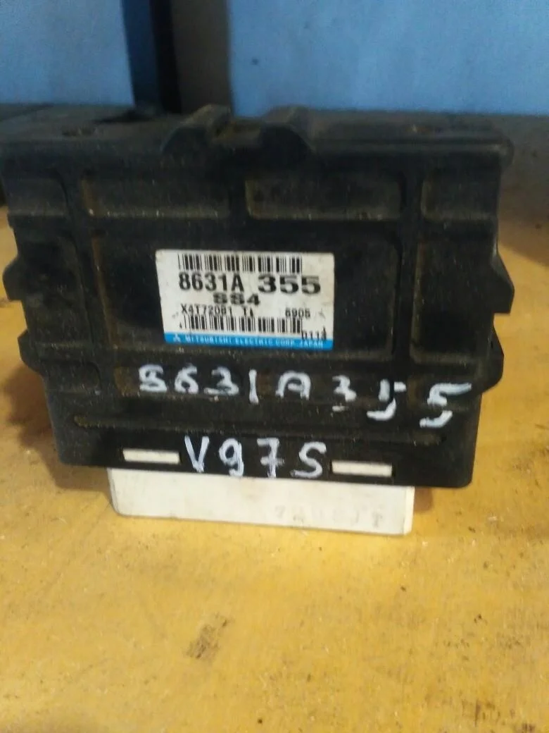 Б.у. блок управления кпп MITSUBISHI PAJERO V97W MITSUBISHI PAJERO V97W 6G75 2008