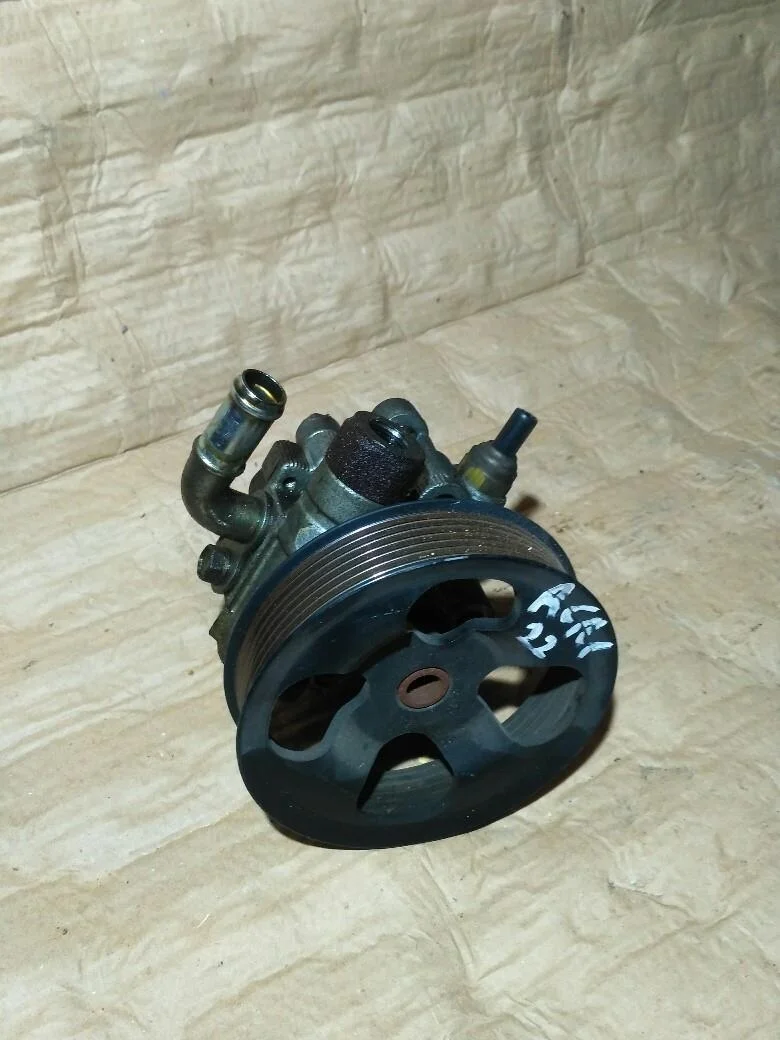 Б.у. насос гидроусилителя TOYOTA IPSUM ACM21 TOYOTA IPSUM ACM21 2AZ-FE 2003