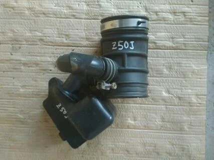 Б.у. патрубок воздушного фильтра NISSAN MURANO Z50 NISSAN MURANO Z50 VQ35(DE) 2005