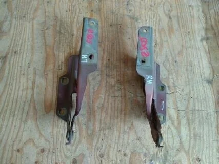 Б.у. петля капота (2шт) NISSAN MURANO Z50 NISSAN MURANO Z50 VQ35(DE) 2005