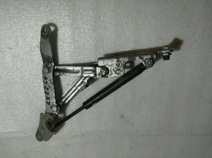 Б.у. петля багажника MITSUBISHI LANCER CY2A MITSUBISHI LANCER CY2A  2007-