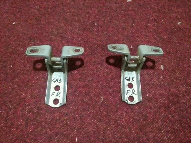 Б.у. петля двери MITSUBISHI ASX GA3W MITSUBISHI ASX GA3W  2010-2014