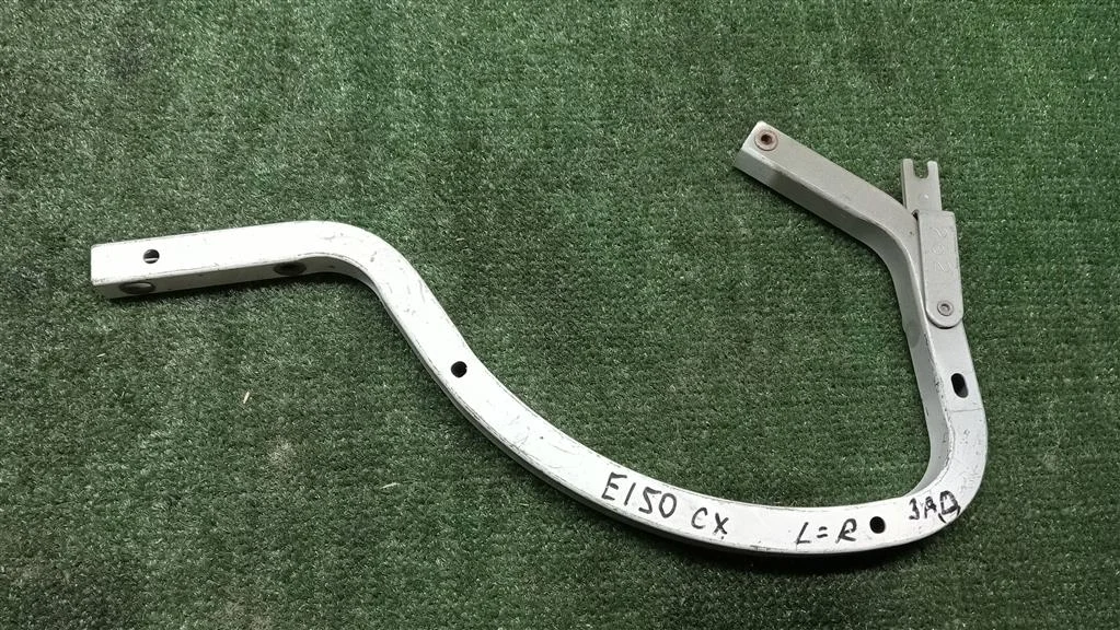 Б.у. петля багажника TOYOTA COROLLA ZRE151 TOYOTA COROLLA ZRE151  2006-2013