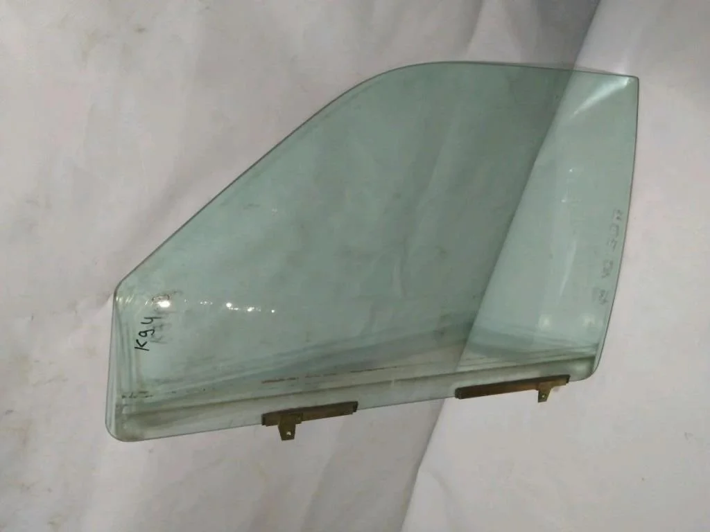 Б.у. стекло двери MITSUBISHI PAJERO SPORT K94W MITSUBISHI PAJERO SPORT K94W 4D56 1998-2009