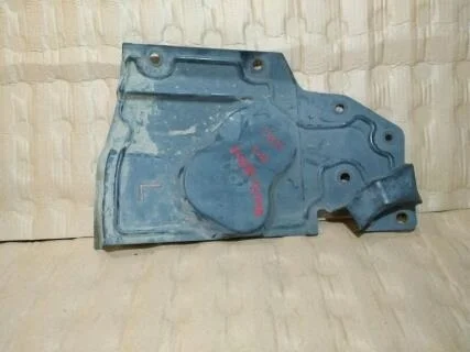 Б.у. пыльник двигателя NISSAN X-TRAIL T31 NISSAN X-TRAIL T31 MR20 2007