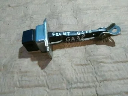 Б.у. ограничитель двери MITSUBISHI ASX GA3W MITSUBISHI ASX GA3W 4B10 2010-2014