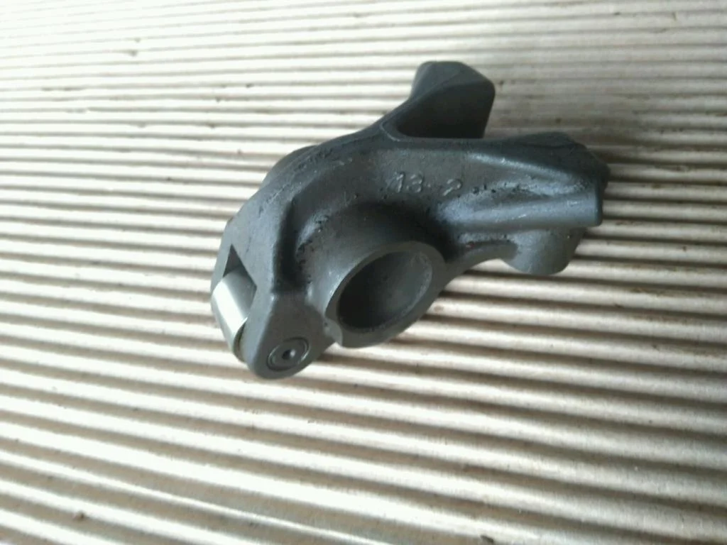 Б.у. коромысло клапана (рокер) MITSUBISHI AIRTREK CU4W MITSUBISHI AIRTREK CU4W  2000-2006