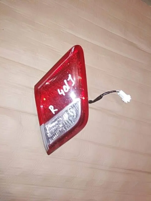 Б.у. фонарь внутренний TOYOTA CAMRY V40 ACV40 TOYOTA CAMRY V40 ACV40 2AZ 2006