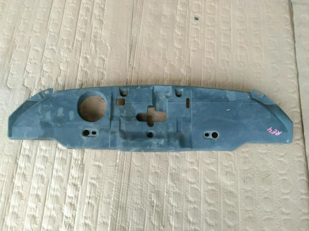 Б.у. накладка на панель радиатора HONDA CR-V RE HONDA CR-V RE K24A 2008