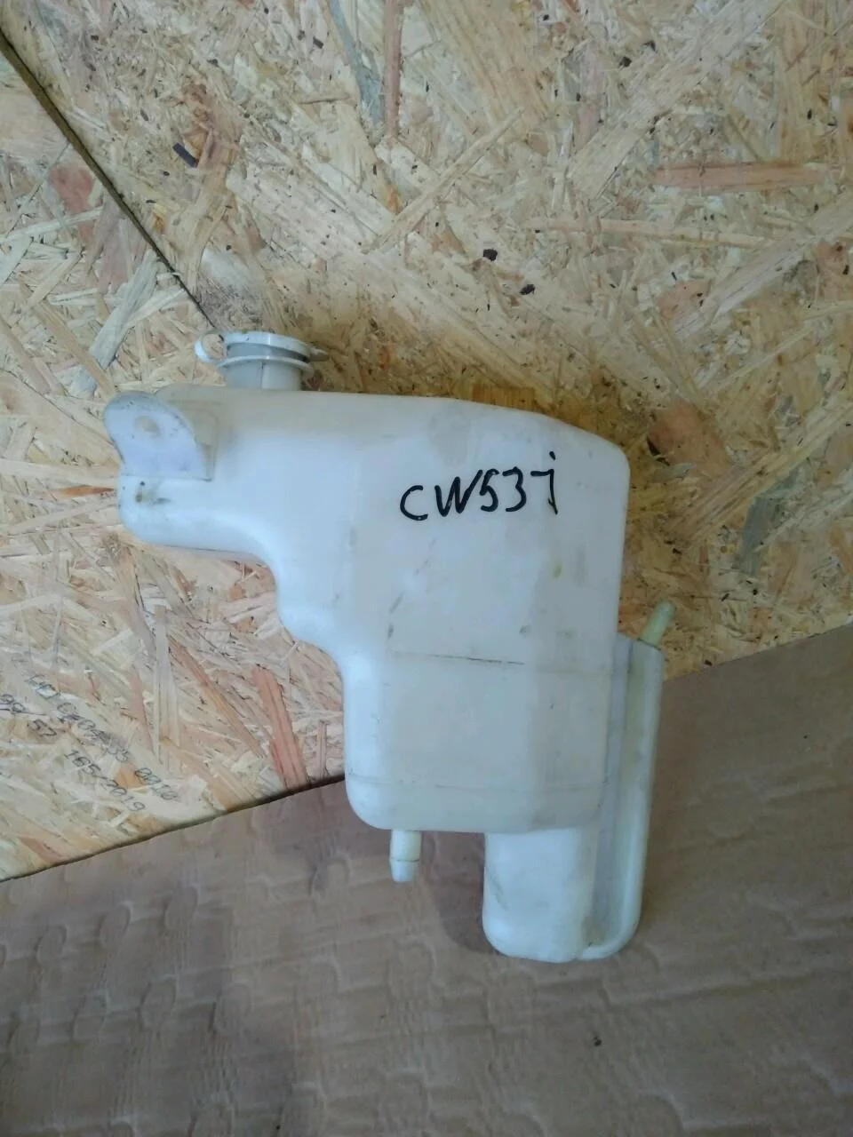 Б.у. бачок расширительный MITSUBISHI OUTLANDER XL CW5W MITSUBISHI OUTLANDER XL CW5W 4B12 2005