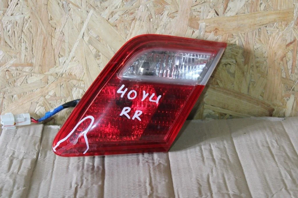 Б.у. фонарь внутренний TOYOTA CAMRY V40 ACV40 TOYOTA CAMRY V40 ACV40 2AZ