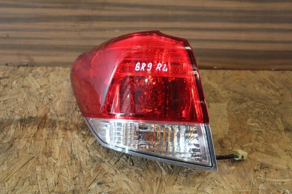 Б.у. фонарь наружный SUBARU LEGACY/ OUTBACK B14 SUBARU LEGACY/ OUTBACK B14 EJ253 2010