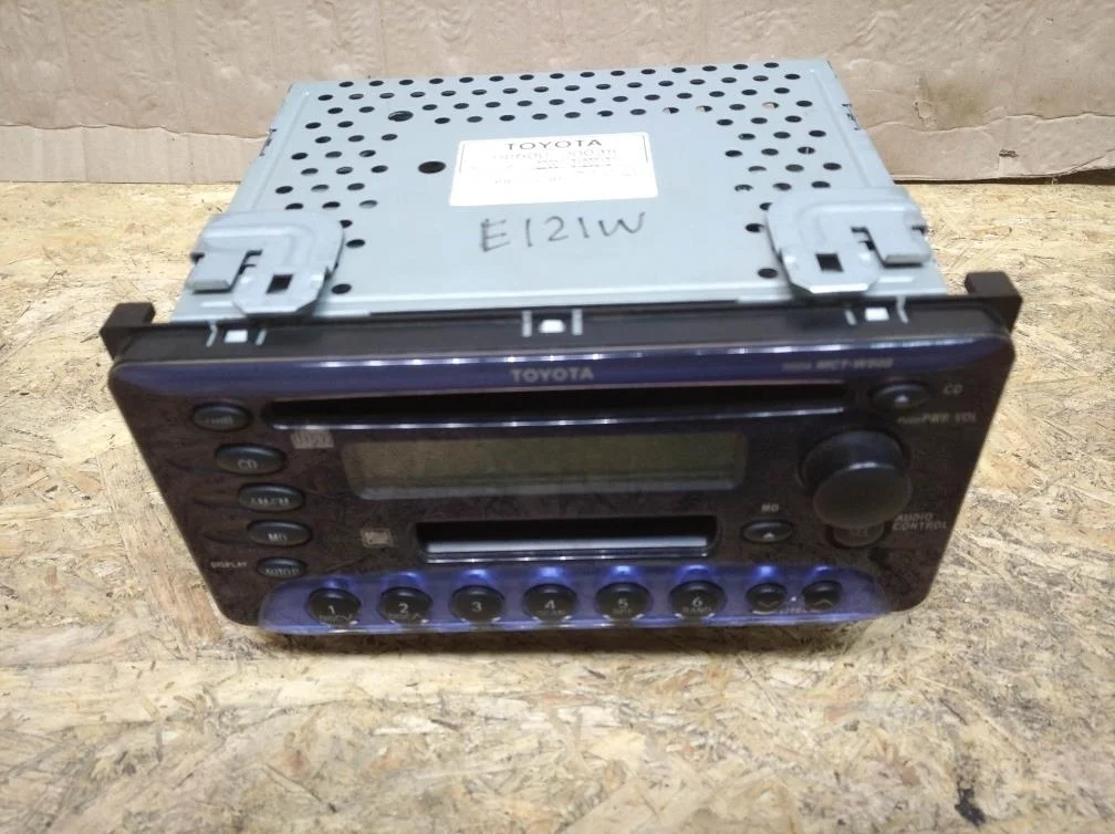 Б.у. магнитола (праворуль) TOYOTA COROLLA E120 TOYOTA COROLLA E120 1ZZ 2000