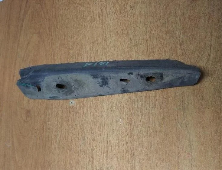 Б.у. брызговик на бампер NISSAN JUKE F15E NISSAN JUKE F15E HR16 2012