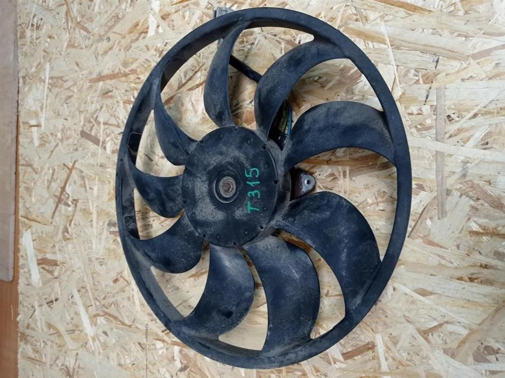 Б.у. вентилятор NISSAN X-TRAIL T31 NISSAN X-TRAIL T31 QR25 2007