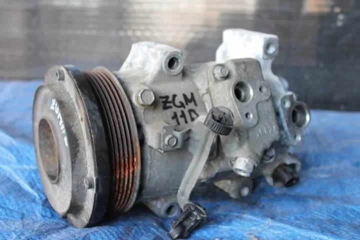 Б.у. компрессор кондиционера TOYOTA ISIS ZGM11 TOYOTA ISIS ZGM11 3ZR-FAE 2011