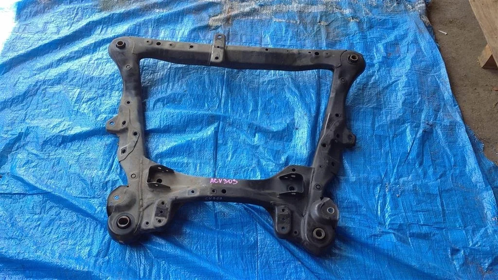 Б.у. балка под двс TOYOTA CAMRY V30 TOYOTA CAMRY V30 2AZ 2004