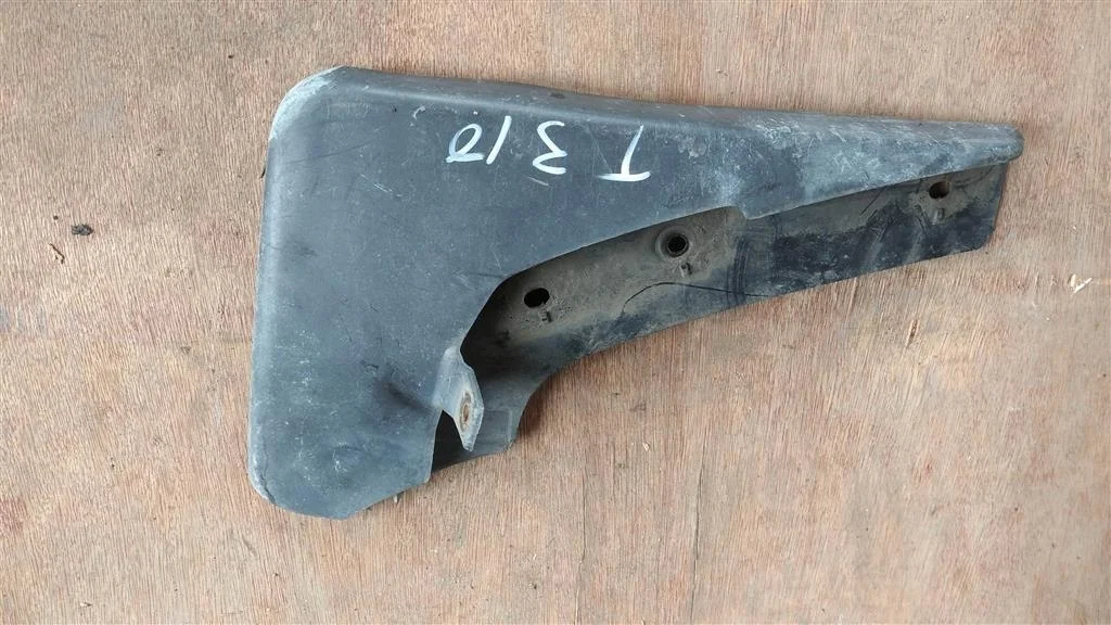 Б.у. брызговик NISSAN X-TRAIL T31 NISSAN X-TRAIL T31 QR25 2007