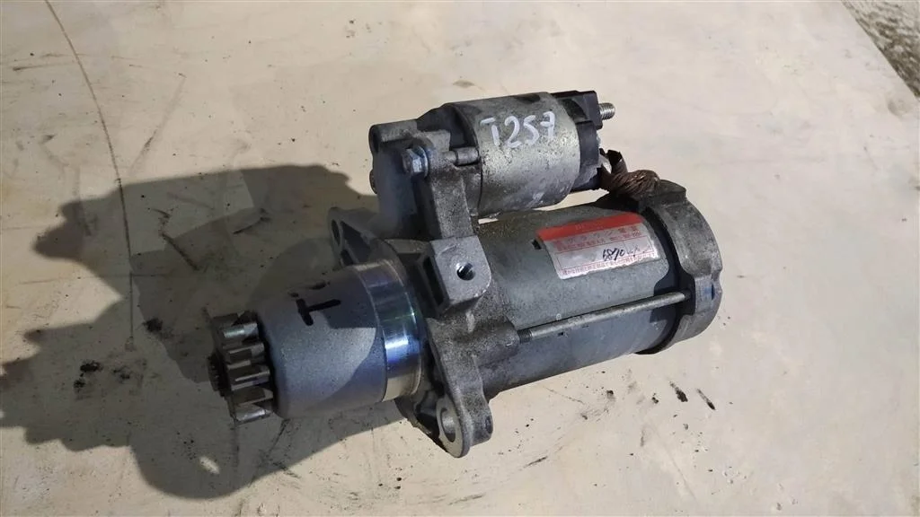 Б.у. стартер TOYOTA AVENSIS AZT250 TOYOTA AVENSIS AZT250 1AZ